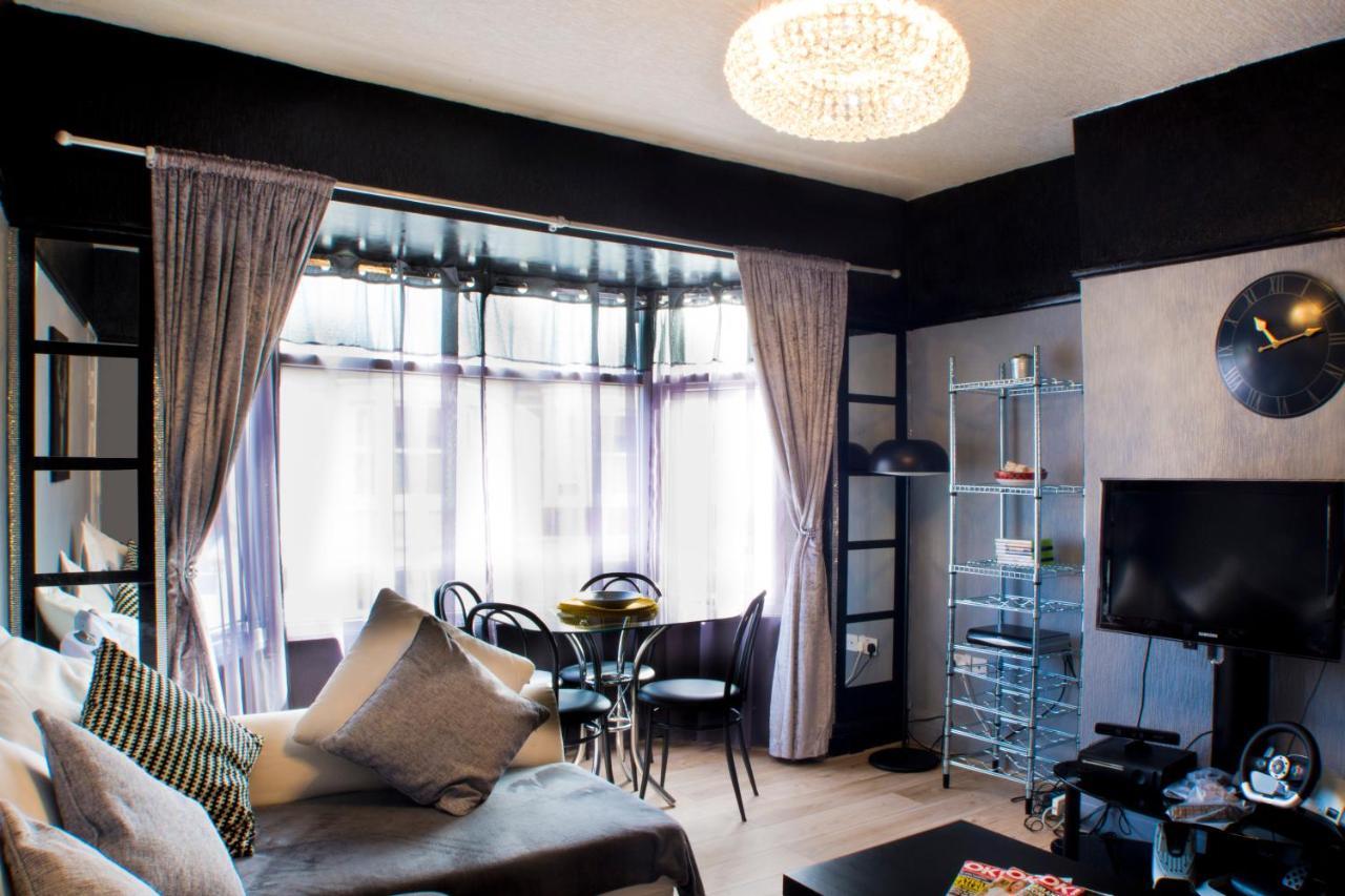 A Home Away From Home Now With Netflix And Ps4 Blackpool Ngoại thất bức ảnh
